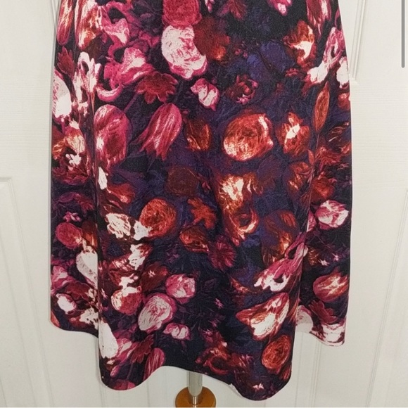 Kut from the Kloth floral print scuba dress size 6 - Picture 7 of 7